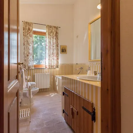 Pozzo Ciolino Sleeps 10 Pool Air Con Wifi *
