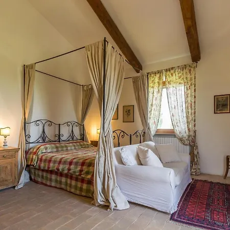Pozzo Ciolino Sleeps 10 Pool Air Con Wifi *